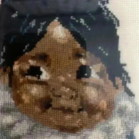 Framed Needlepoint | Vintage 50's indigenous baby  girl. - Picture 7 of 10